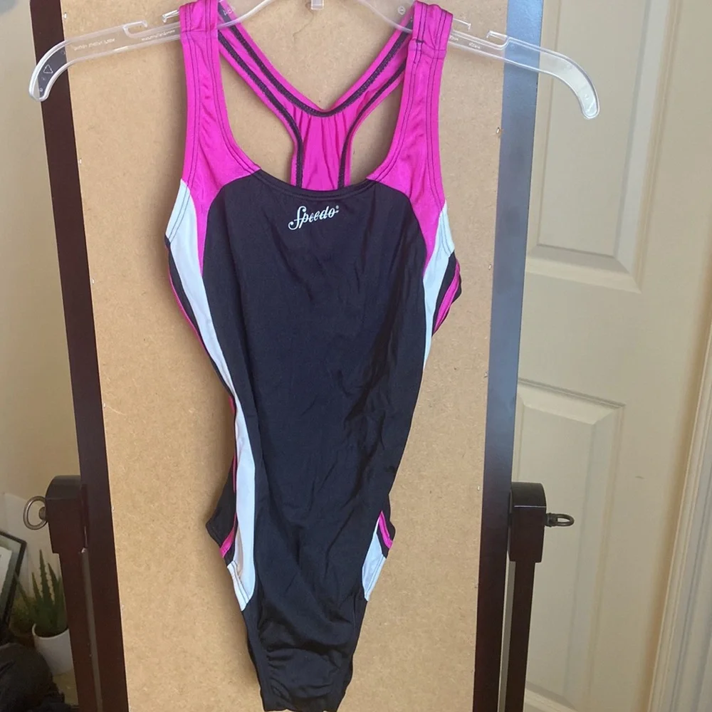 Speedo Girls Swimsuits 14